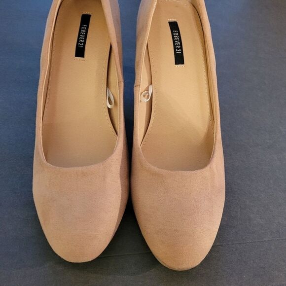 BRAND NEW WOMEN"S FOREVER 21 HIGH HEEL PUMP SHOES - Picture 3 of 16